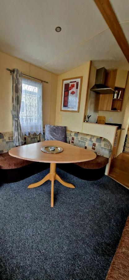 3 Bedroom Caravan * Kinmel Bay