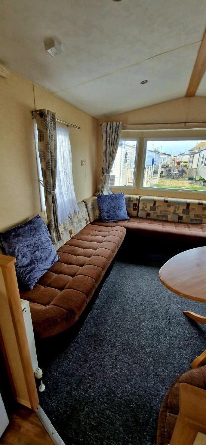 3 Bedroom Caravan * Kinmel Bay